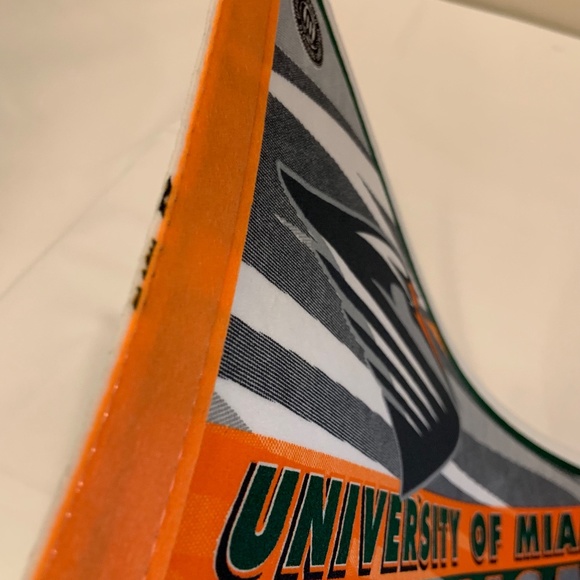 Vintage Tag Express University of Miami Hurricanes Logo 30" Pennant Flag - Picture 9 of 10